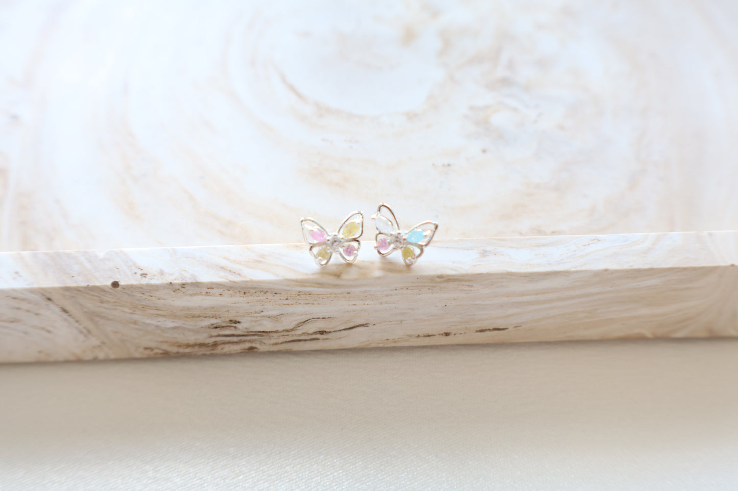 Isla Studs