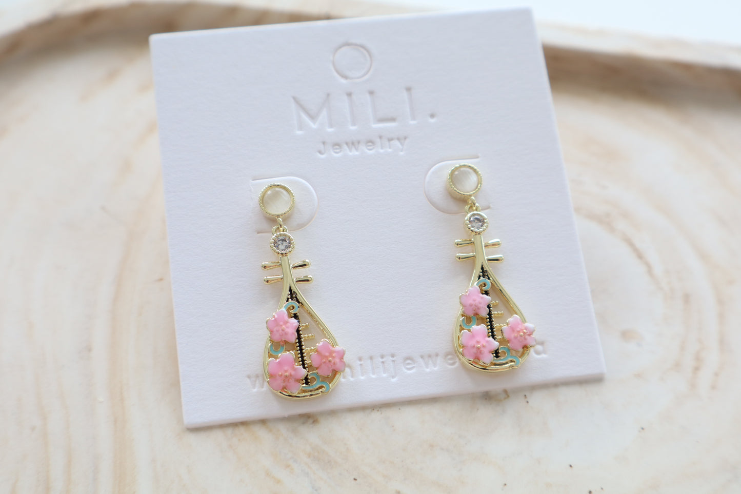 Pipa earrings