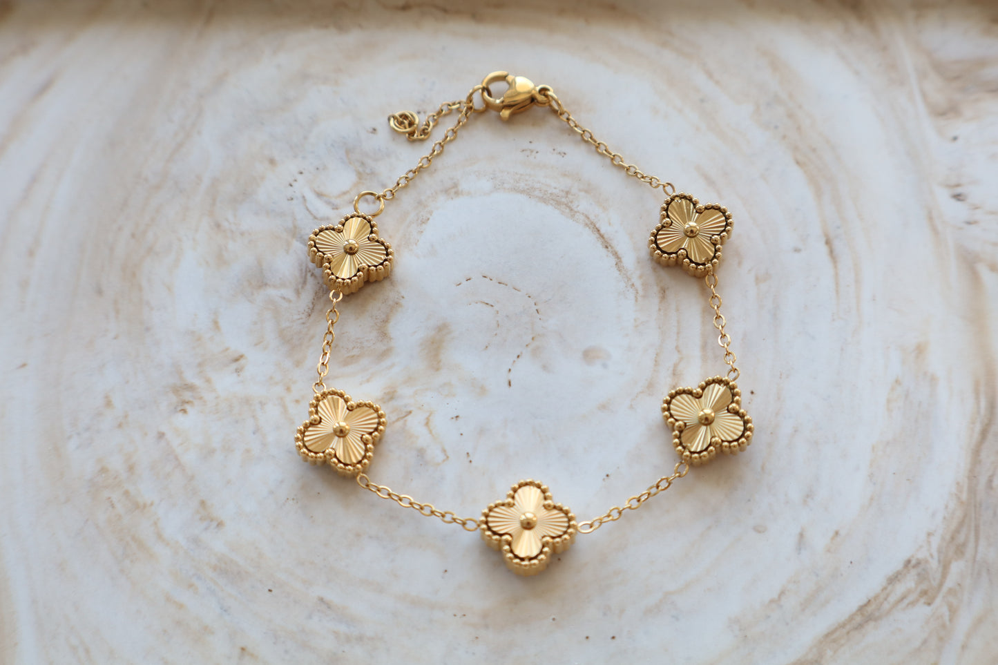 Emma bracelet (high shine)