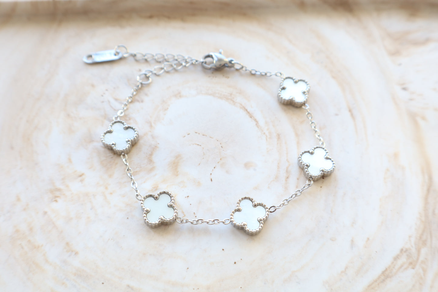 Emma bracelet (mother of pearl)