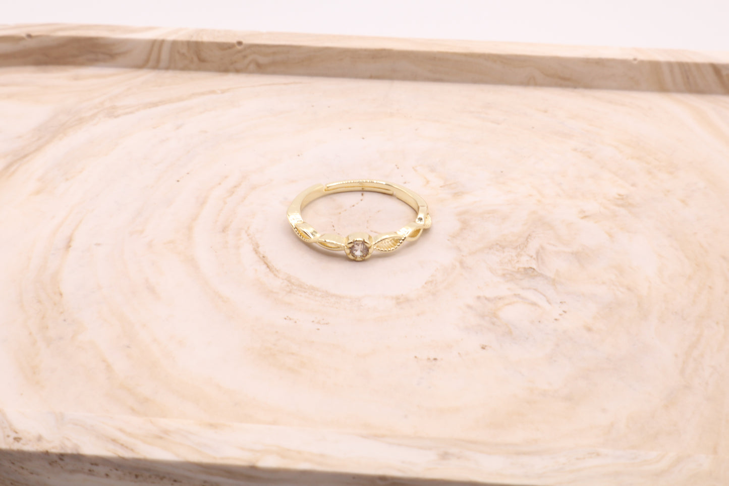 Daphne ring