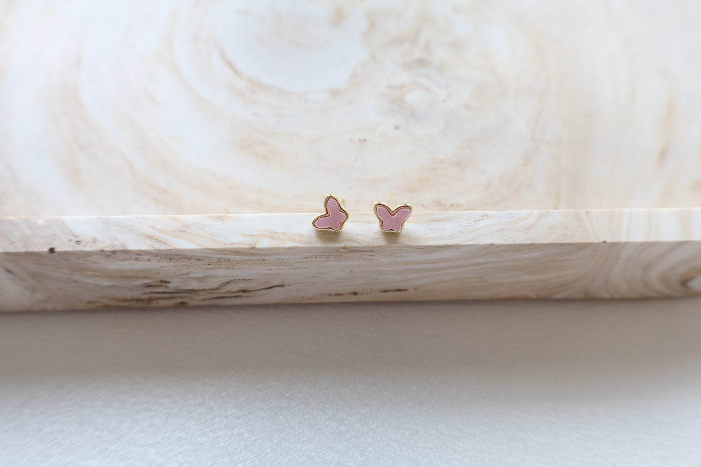 Mini Alexa Studs (pink)