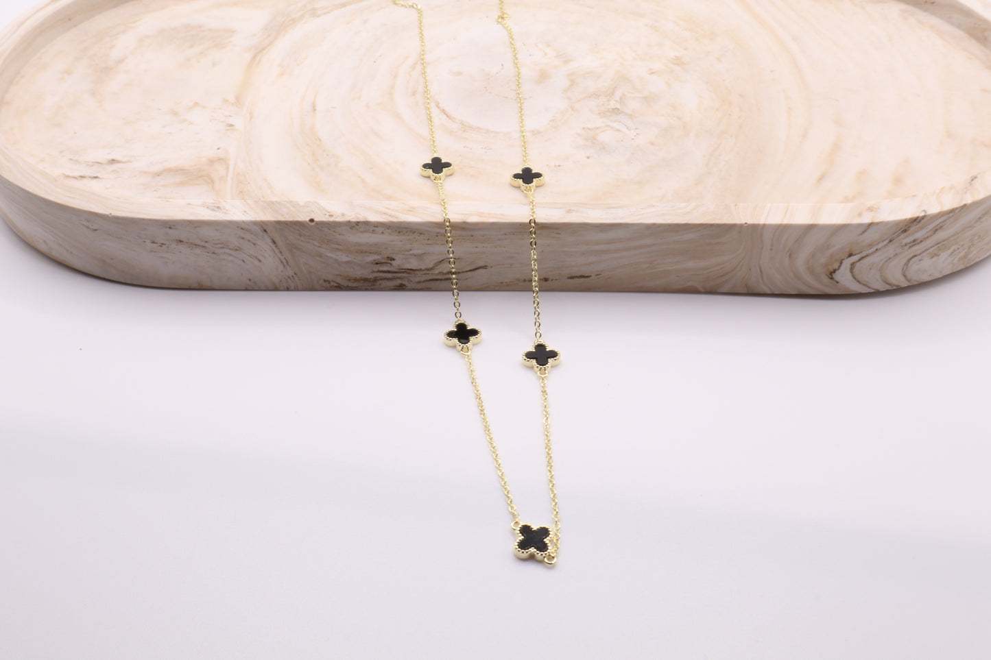Emma charm necklace (five colors)